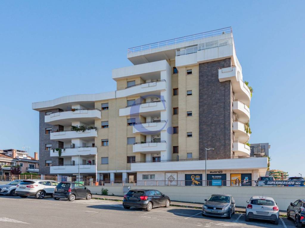 appartamento in vendita a Roma in zona Mezzocammino