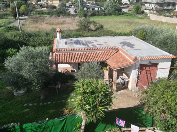 casa indipendente in vendita a Roma in zona Olgiata