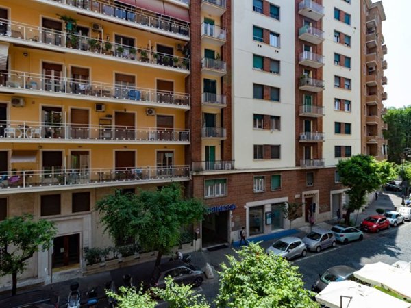 appartamento in vendita a Roma in zona Nomentano