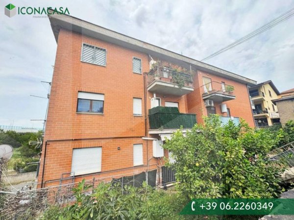 appartamento in vendita a Roma in zona Castelverde