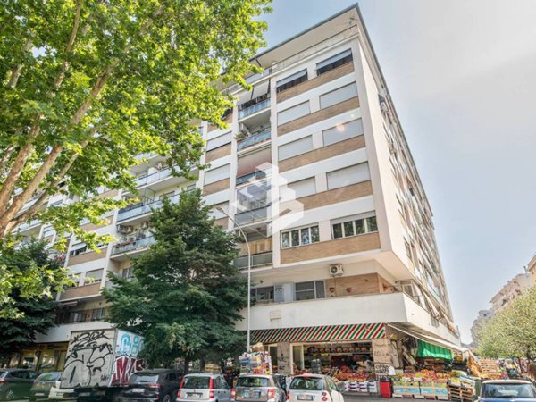 appartamento in vendita a Roma in zona Cinecittà