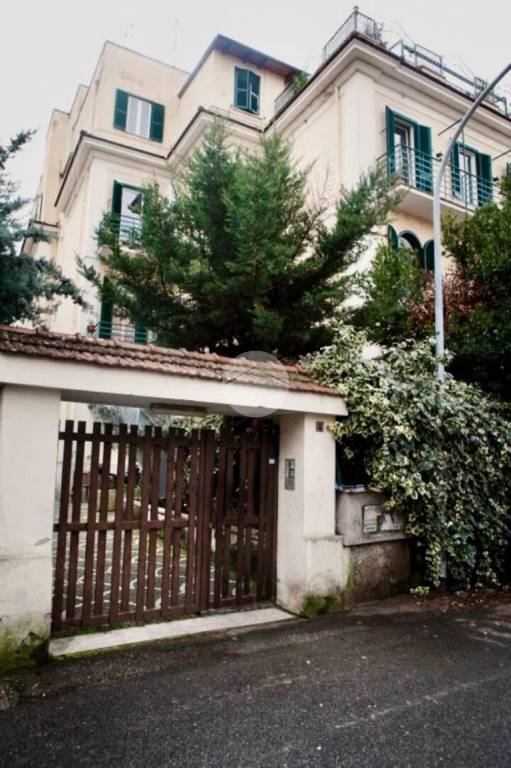 appartamento in vendita a Roma in zona Monte Sacro/Talenti
