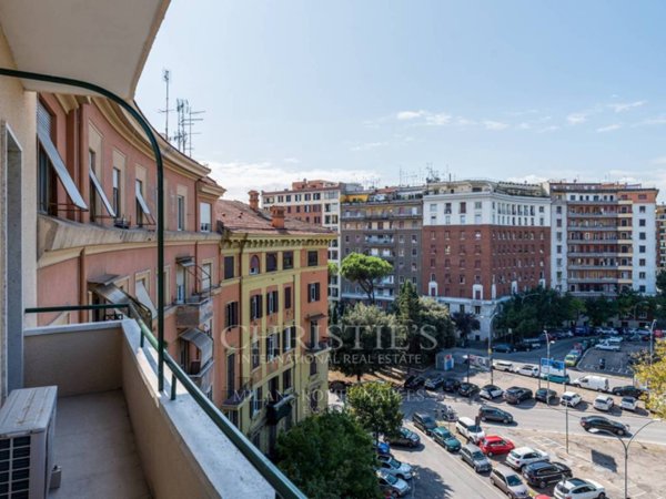 ufficio in vendita a Roma in zona Ostiense