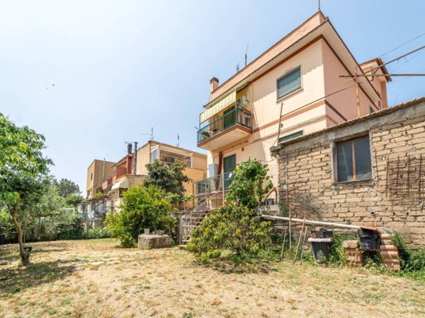 appartamento in vendita a Roma in zona Aurelio