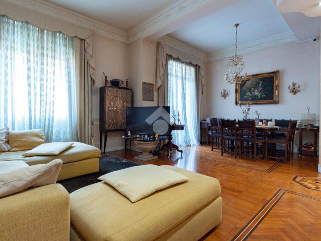 appartamento in vendita a Roma in zona Nomentano