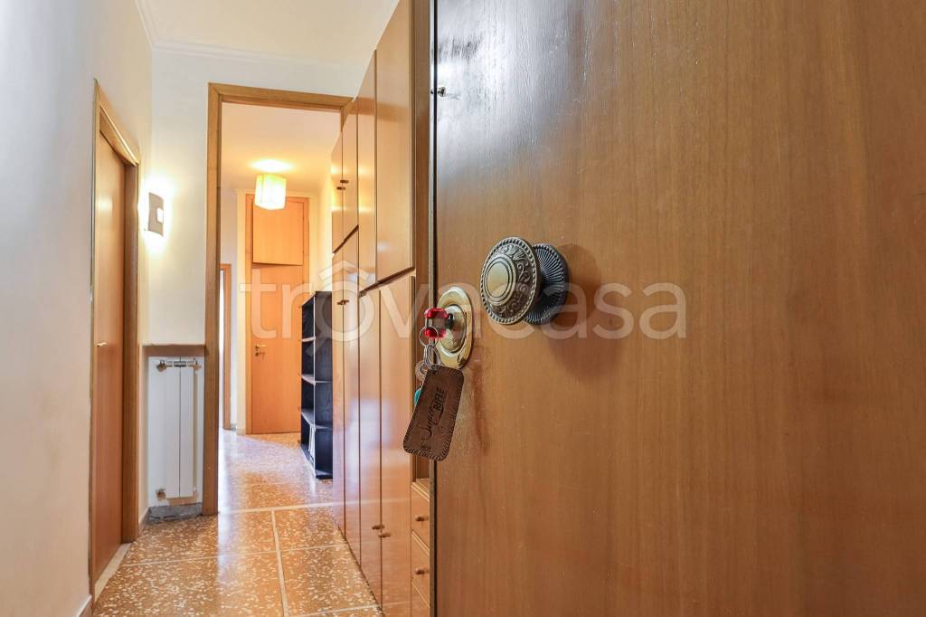 appartamento in vendita a Roma in zona Appio Claudio