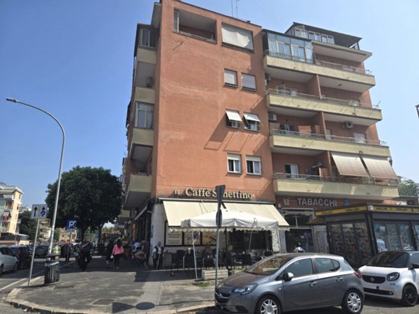 appartamento in vendita a Roma in zona Primavalle