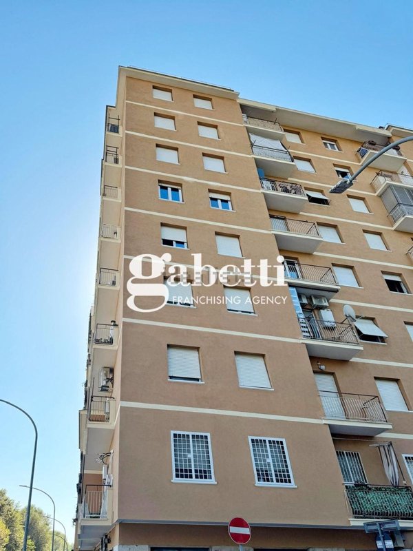 casa indipendente in vendita a Roma in zona Collatino