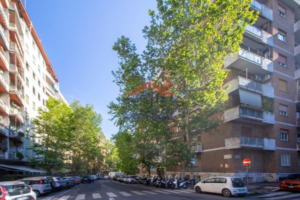 appartamento in vendita a Roma in zona Monte Sacro/Talenti