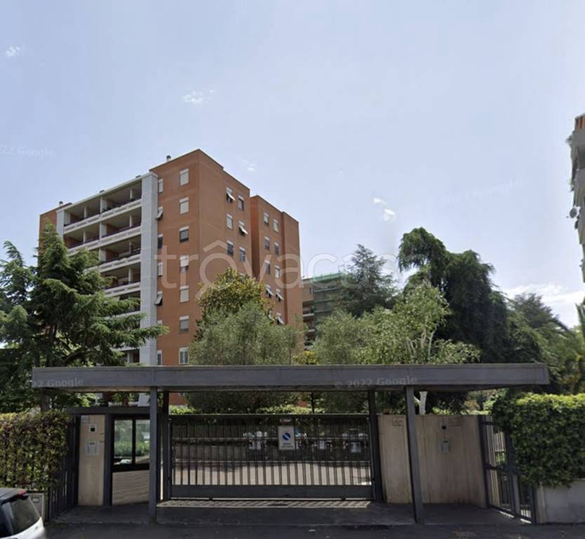 appartamento in vendita a Roma in zona Torrino