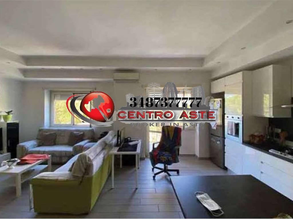 appartamento in vendita a Roma in zona Ostia