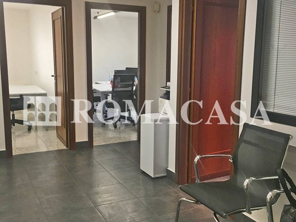 appartamento in vendita a Roma in zona Torrino