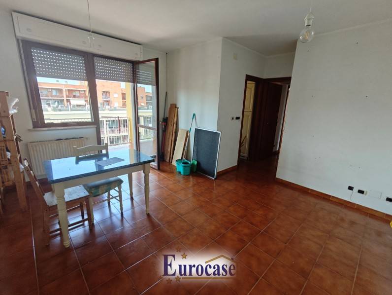 appartamento in vendita a Roma in zona Acilia