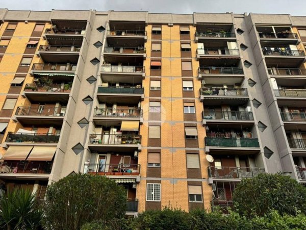 appartamento in vendita a Roma in zona Spinaceto