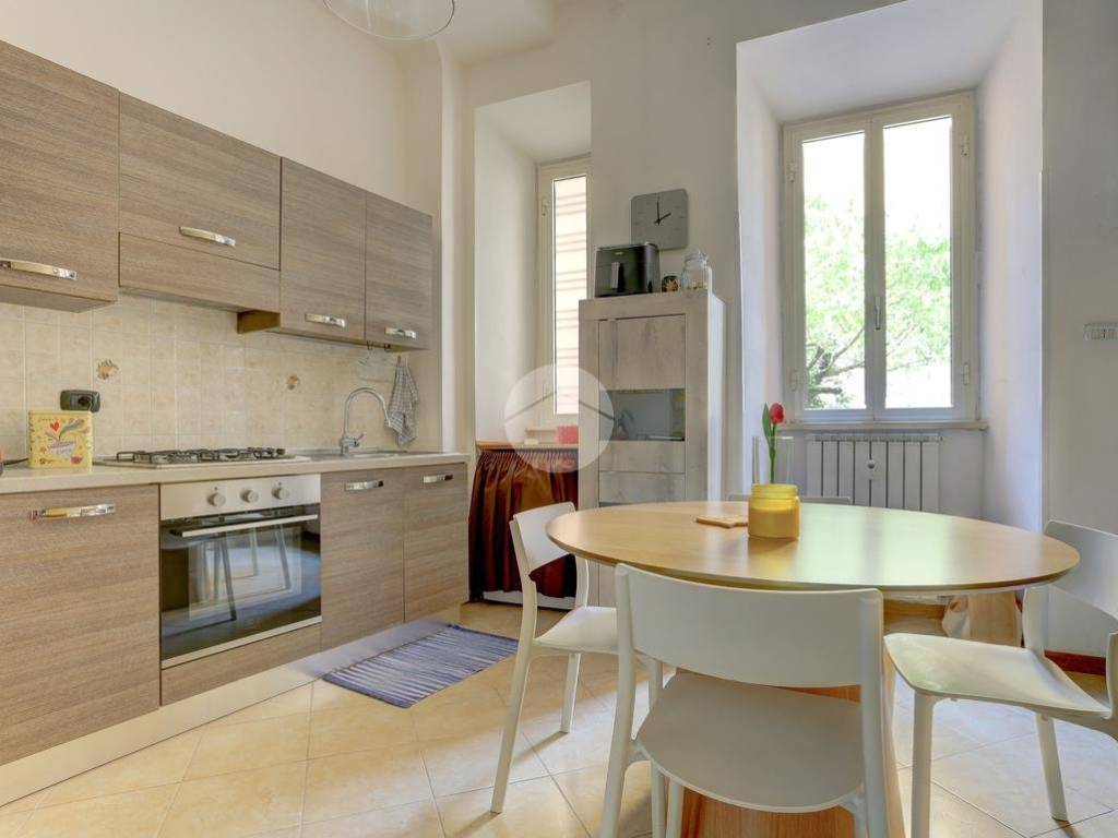 appartamento in vendita a Roma in zona Tuscolano