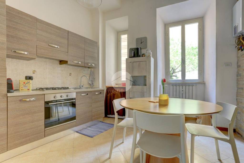 appartamento in vendita a Roma in zona Tuscolano
