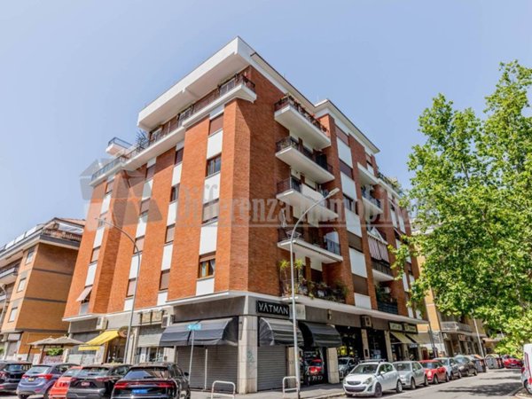 appartamento in vendita a Roma in zona Appio Claudio