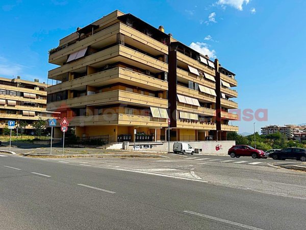 appartamento in vendita a Roma in zona Prenestino-Labicano