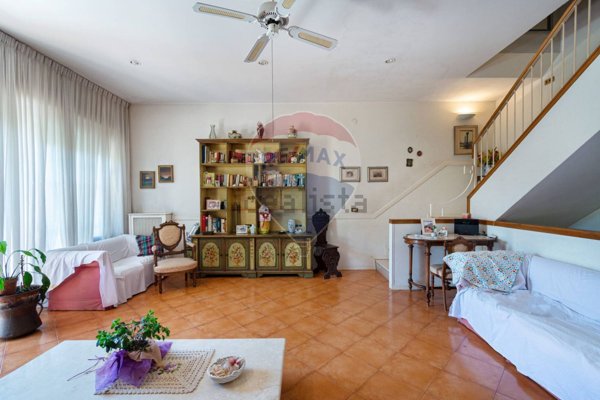 pentavano in vendita a Roma in zona Casal Palocco