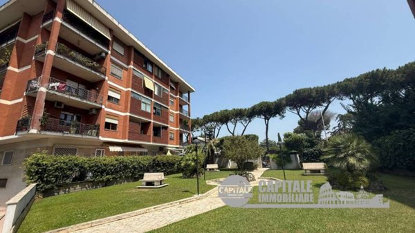 appartamento in vendita a Roma in zona Mostacciano