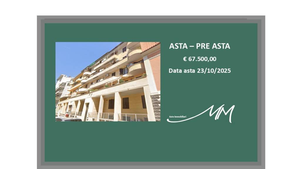 appartamento in vendita a Roma in zona Tuscolano