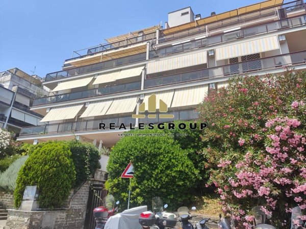 appartamento in vendita a Roma in zona Tomba di Nerone