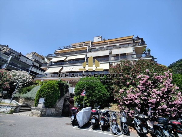 appartamento in vendita a Roma in zona Tomba di Nerone