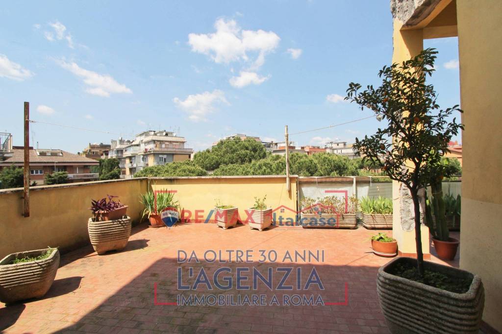 appartamento in vendita a Roma in zona Primavalle