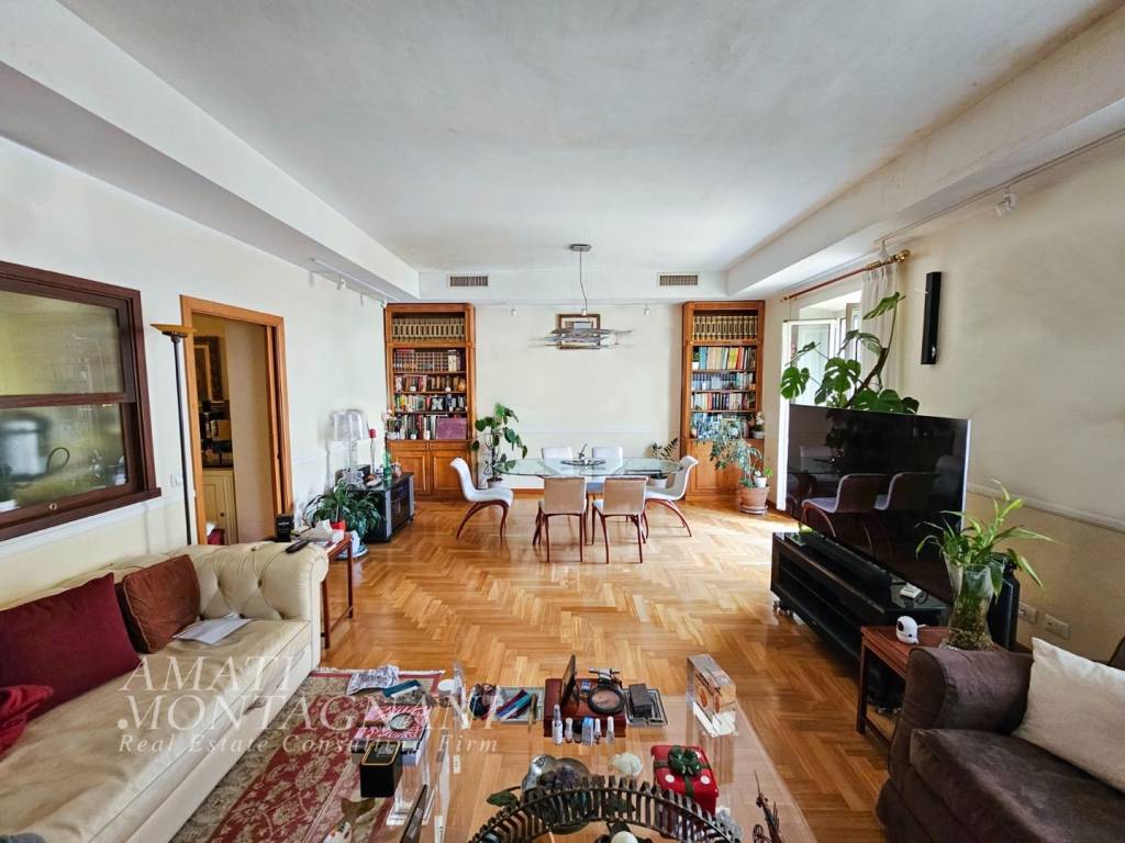 appartamento in vendita a Roma in zona Ludovisi/Sallustiano