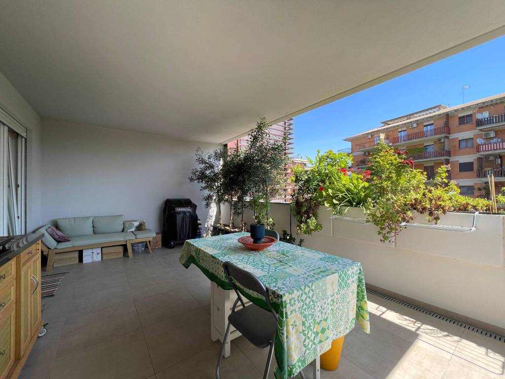 appartamento in vendita a Roma in zona EUR