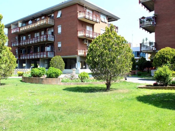 appartamento in vendita a Roma in zona Appio Claudio