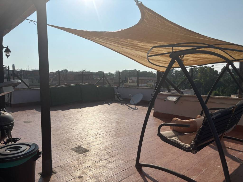 appartamento in vendita a Roma in zona Acilia