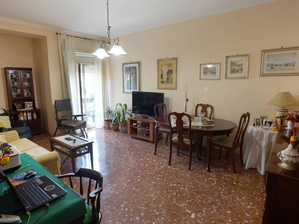 appartamento in vendita a Roma in zona Ostiense