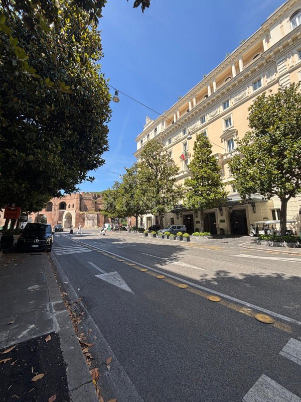 casa indipendente in vendita a Roma in zona Ludovisi/Sallustiano