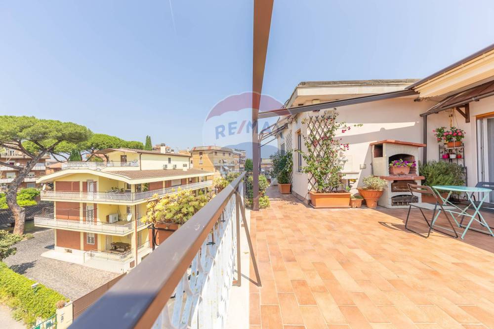 appartamento in vendita a Roma in zona Portuense