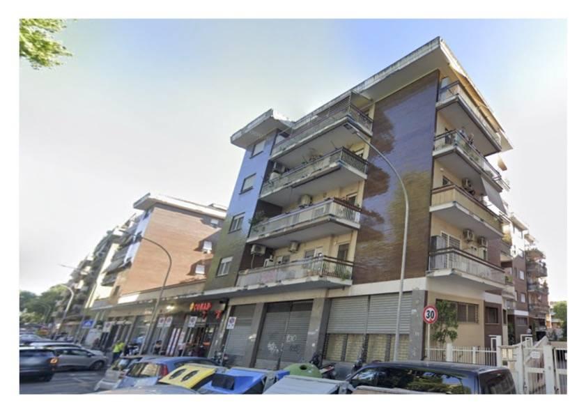 appartamento in vendita a Roma in zona Portuense