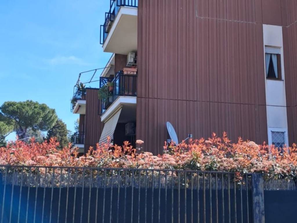 appartamento in vendita a Roma in zona Torre Gaia
