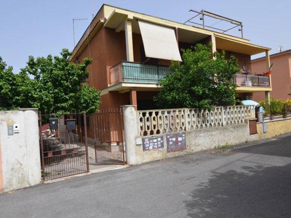 appartamento in vendita a Roma in zona Ostia