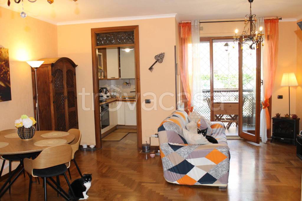 appartamento in vendita a Roma in zona Giuliano Dalmata