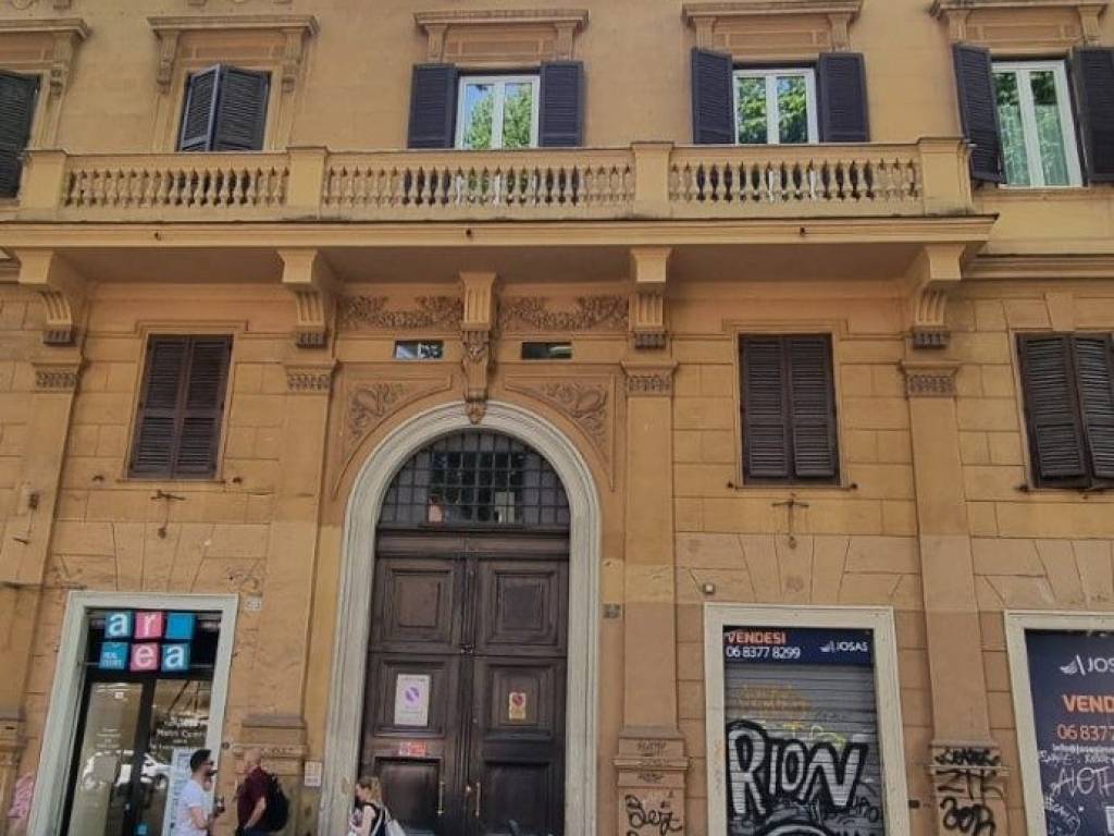 appartamento in vendita a Roma in zona Trastevere
