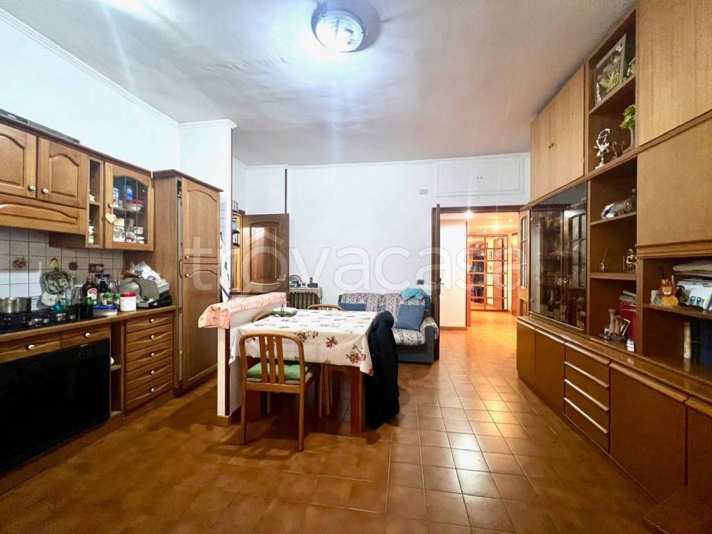 appartamento in vendita a Roma in zona Portuense