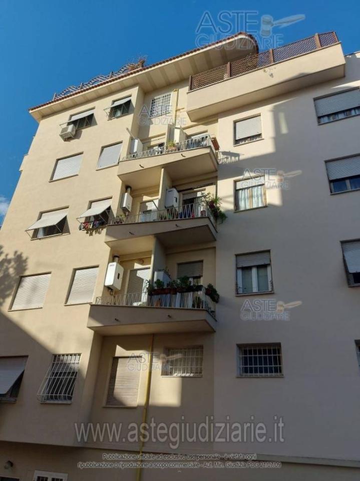 appartamento in vendita a Roma in zona Don Bosco