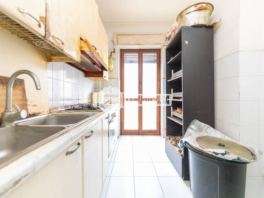 appartamento in vendita a Roma in zona Tuscolano