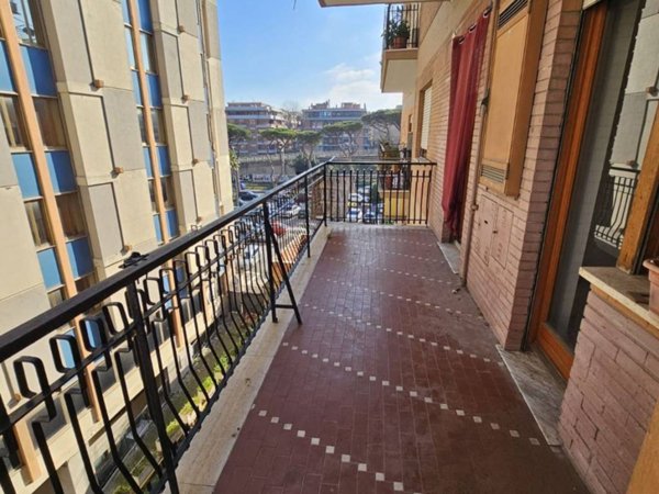 appartamento in vendita a Roma in zona Ostia