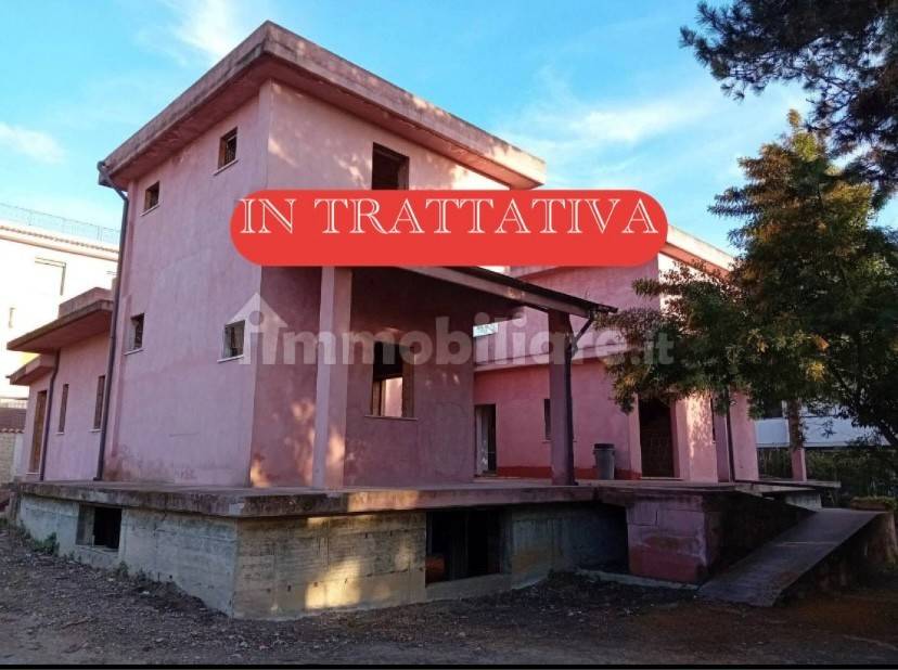 casa indipendente in vendita a Roma in zona Massimina/Casal Lumbroso