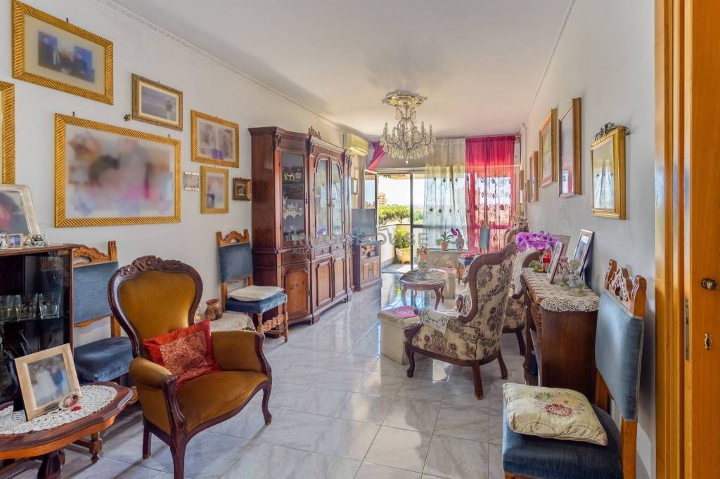 appartamento in vendita a Roma in zona EUR