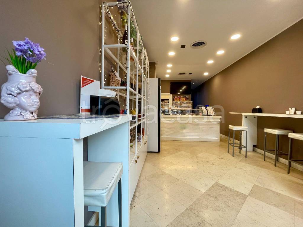casa indipendente in vendita a Roma