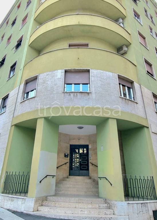 appartamento in vendita a Roma in zona Appio Latino