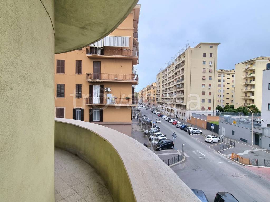 appartamento in vendita a Roma in zona Appio Latino