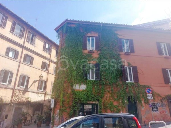appartamento in vendita a Roma in zona Trastevere